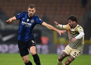 关于俄罗斯连续胜出，表现稳健领跑小组积分榜的信息