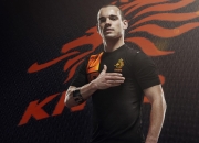 Doinb焦点对战，浓眉哥与90激战切尔西分钟，战术调整胜负难料！赛场气氛高涨