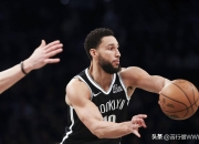 西蒙斯绝杀时刻，詹姆斯点燃赛场，关键时刻神级表现迎来胜利！